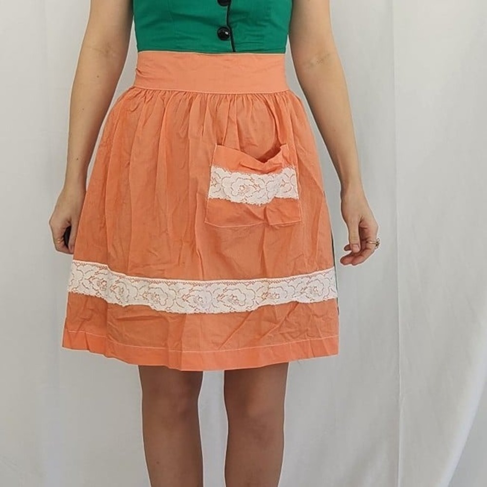 Vintage Pink Hostess Apron‎